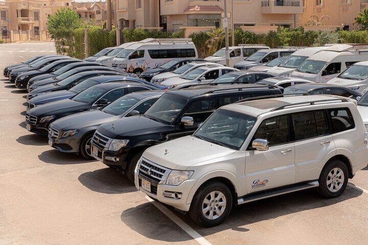 Private Dubai Airport Transfer DXB to Dubai City in Dubai