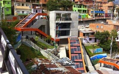 Comuna 13 Graffitour knows the urban art district of Medellín (2026 Review & Booking Guide)