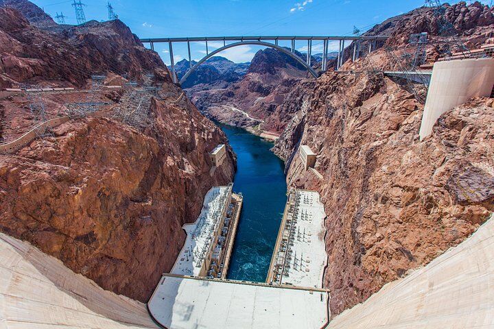 Las Vegas City Pass: Go City Explorer vs All-Inclusive vs Individual Tickets — Worth It? (2026) 18 Ultimate Hoover Dam Tour from Las Vegas