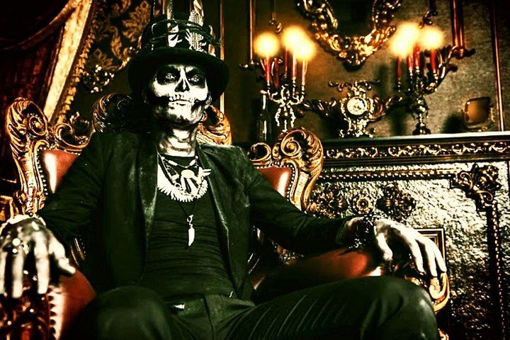 Private vs Small Group Tours in New Orleans: Which Should You Book? (2026) 18 New Orleans Premier Ghost, Voodoo and Vampire Walking Tour