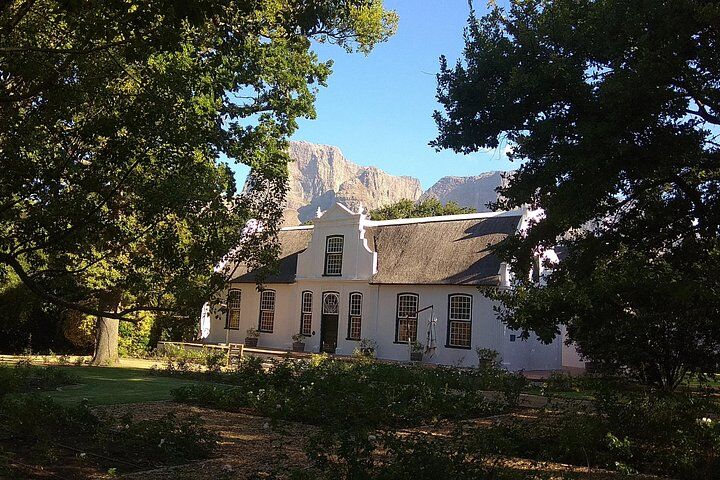 Cape Town Wine Tour: Stellenbosch & Franschhoek +Tastings (2026 Review & Booking Guide) 1 Cape Town Wine Tour: Stellenbosch & Franschhoek +Tastings in Cape Town