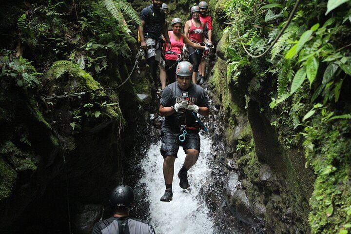La Fortuna Waterfall, Arenal Volcano, Hot Springs Full Day Tour (2026 Review & Booking Guide) 1 La Fortuna Waterfall, Arenal Volcano, Hot Springs Full Day Tour in La Fortuna