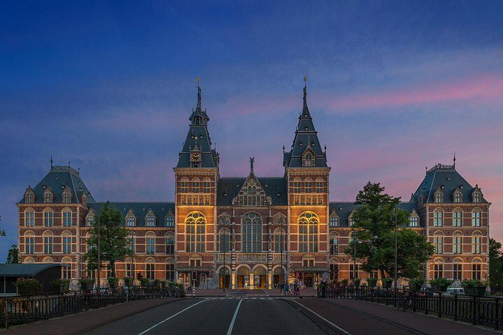 Rijksmuseum Tickets Compared: Ticket vs Guided vs I amsterdam Card (2026) 15 Rijksmuseum Amsterdam and Canal Cruise with optional Snackbox