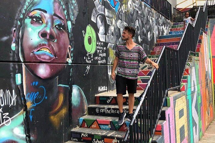Guided Tour of Comuna 13 Medellín with Snacks Included (2026 Review & Booking Guide) 1 Guided Tour of Comuna 13 Medellín with Snacks Included in Medellin
