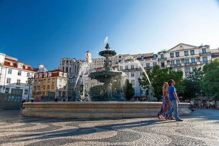 Private vs Small Group Tours in Lisbon: Which Should You Book? (2026) 12 Lisbon Highlights Private Tour with Van and Local Guide 4H