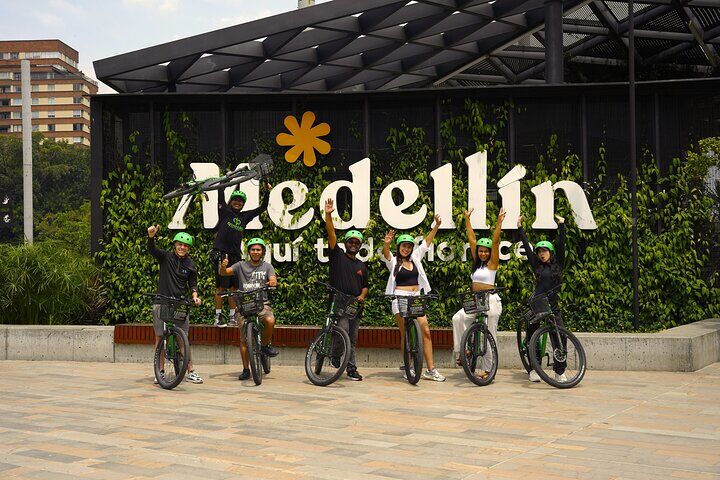 Half Day Bike Tour in Medellin - Local snack, Coffee or Beer in Medellin