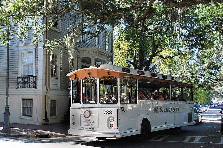 Narrated Historic Savannah Sightseeing Trolley Tour (2026 Review & Booking Guide) 1 Narrated Historic Savannah Sightseeing Trolley Tour in Savannah