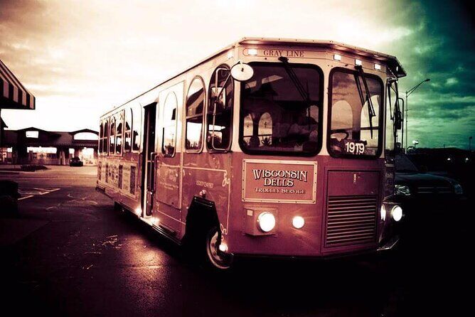 Meilleurs tours et expériences à Wisconsin Dells 14 Haunted History Trolley Tour - Wisconsin Dells