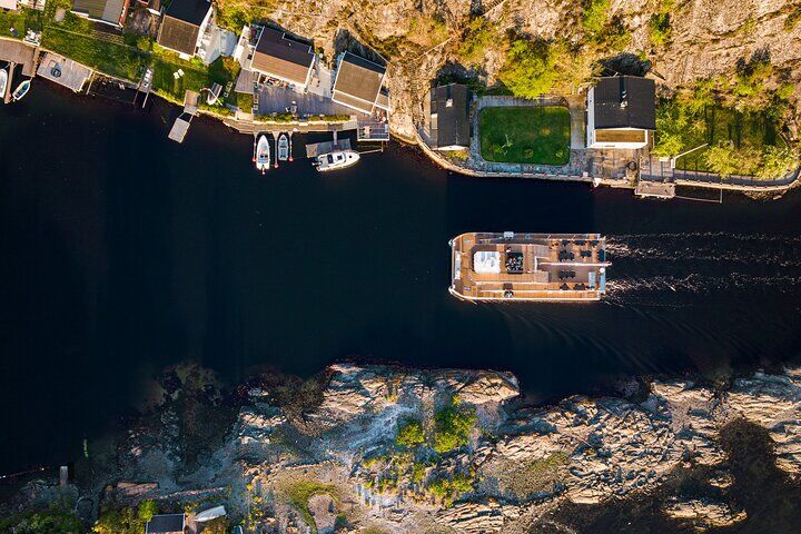 Guided Sightseeing Cruise on Oslofjord by Premium Silent Boat (2026 Review & Booking Guide) 1 Guided Sightseeing Cruise on Oslofjord by Premium Silent Boat in Oslo