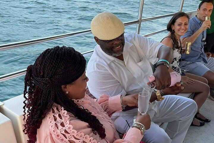 San Juan Sunset Harbor Boat Ride (2026 Review & Booking Guide) 1 San Juan Sunset Harbor Boat Ride in San Juan