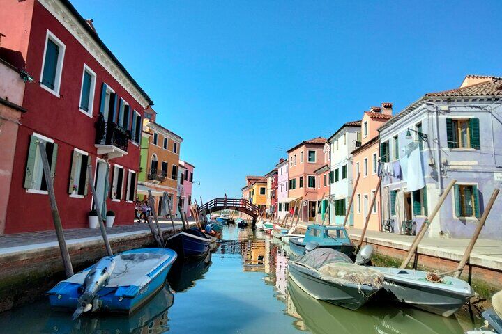 Private vs Small Group Tours in Venice: Which Should You Book? (2026) 14 Private Excursion by Typical Venetian Motorboat to Murano, Burano and Torcello