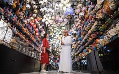 What to Eat in Dubai: Best Food Guide (2026)