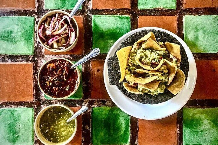 Private vs Small Group Tours in Mexico City: Which Should You Book? (2026) 17 Mexico City Historical Centre Food Tour with 7 Tastings & Drinks