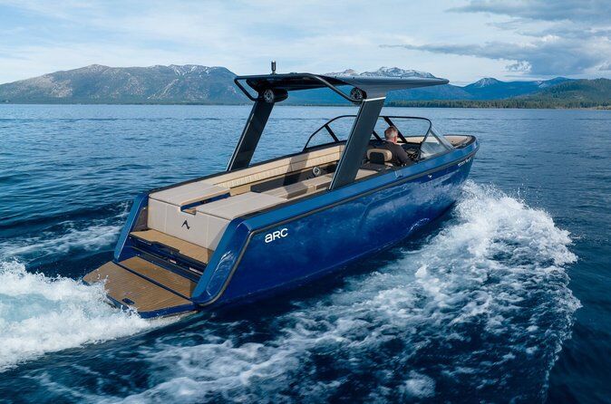 30ft Luxury Private Yacht Charter on South Lake Tahoe - South Lake Tahoe California