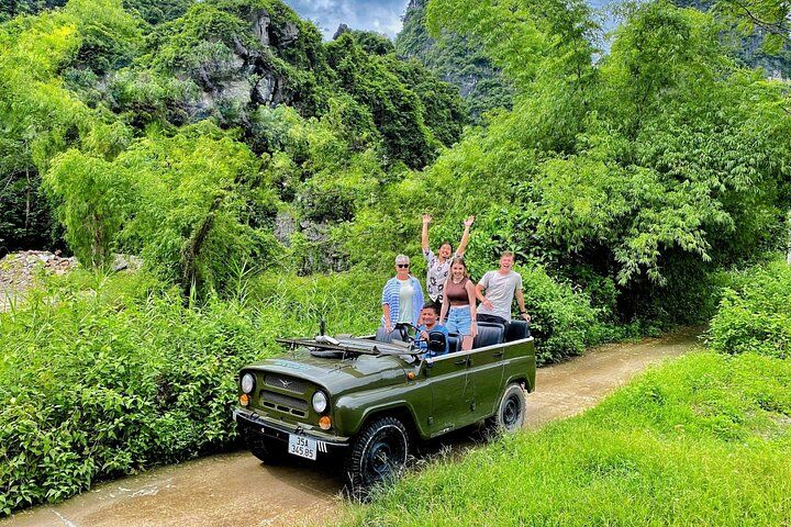 Ninh Binh Heritage Full Day Tour with Buffet Lunch and Limousine (2026 Review & Booking Guide) 1 Ninh Binh Heritage Full Day Tour with Buffet Lunch and Limousine in Hanoi