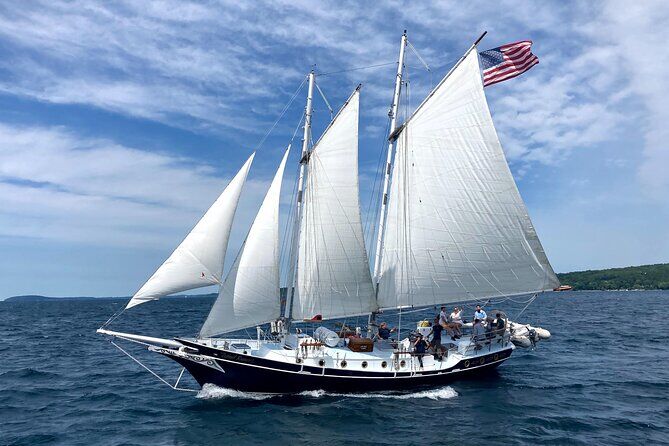 Meilleurs tours et expériences à Traverse City Michigan 22 Bike and Sail - Traverse City Michigan