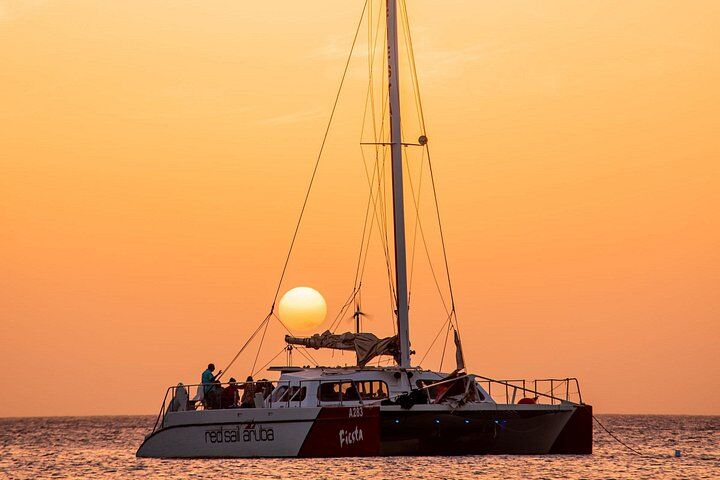 Aruba Sunset Catamaran Sail with Appetizers and Open Bar (2026 Review & Booking Guide) 1 Aruba Sunset Catamaran Sail with Appetizers and Open Bar in Aruba