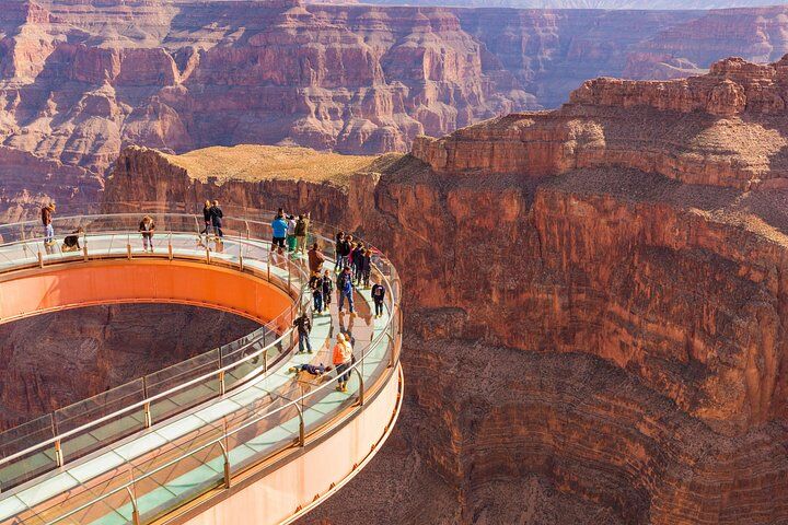 Award-Winning Lower Antelope Canyon, Horseshoe Bend 1-Day W/Wi-Fi in Las Vegas
