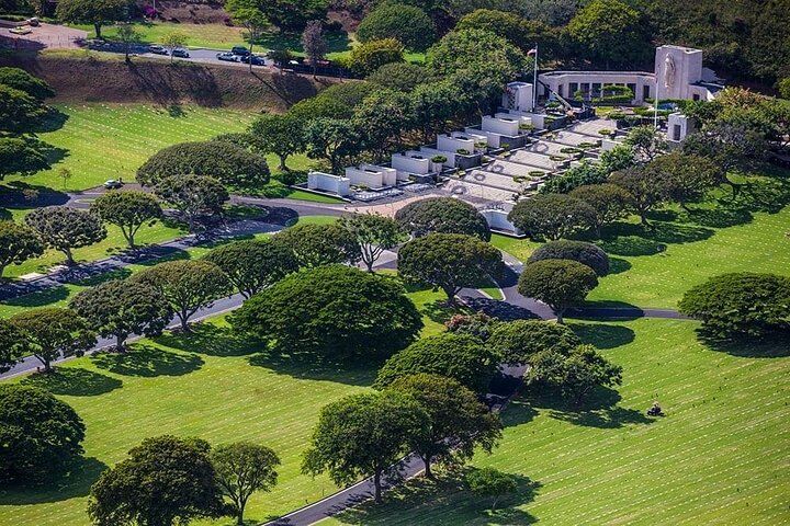 Private vs Small Group Tours in Honolulu: Which Should You Book? (2026) 14 Pearl Harbor, National Memorial Cemetery and Honolulu City Tour