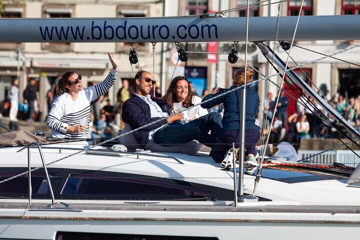 Porto Travel Guide: Ribeira District, Port Wine Cellars & Douro Valley (2026) 10 Porto: Douro River Cruise in a small Group With Port Wine