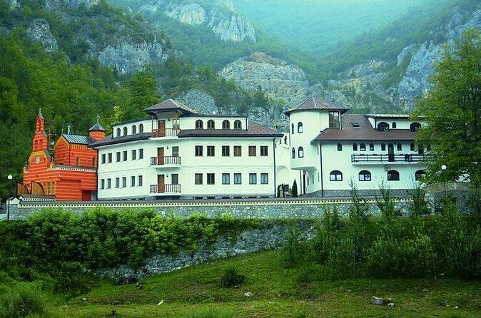 サラエボのおすすめツアー&体験 6 East Bosnia and West Serbia UNESCO Heritage Day Tour from Sarajevo - Sarajevo Bosnia