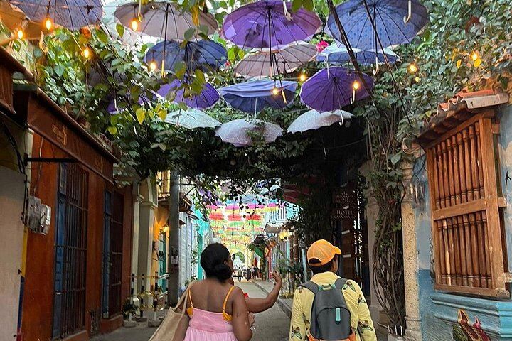 Private Walking Tour in Cartagena Walled City & Getsemaní in Cartagena
