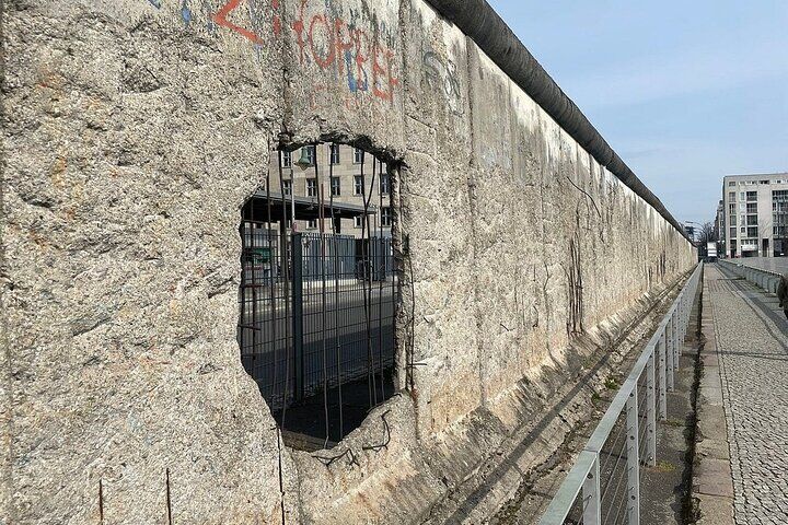Private vs Small Group Tours in Berlin: Which Should You Book? (2026) 12 Berlin Private Complete History All Day Walking Tour