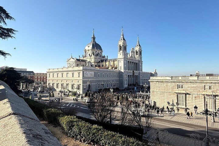 Private vs Small Group Tours in Madrid: Which Should You Book? (2026) 14 Madrid Old City Guided Exclusive Guided Walking Tour