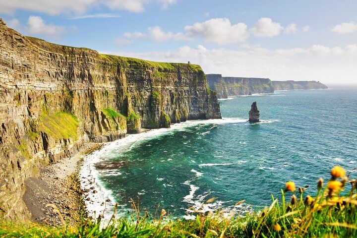 Galway to Cliffs of Moher, Aillwee Cave & Dunguaire Castle in Galway