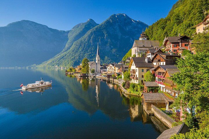Private vs Small Group Tours in Vienna: Which Should You Book? (2026) 17 Hallstatt Small-Group Day Trip from Vienna