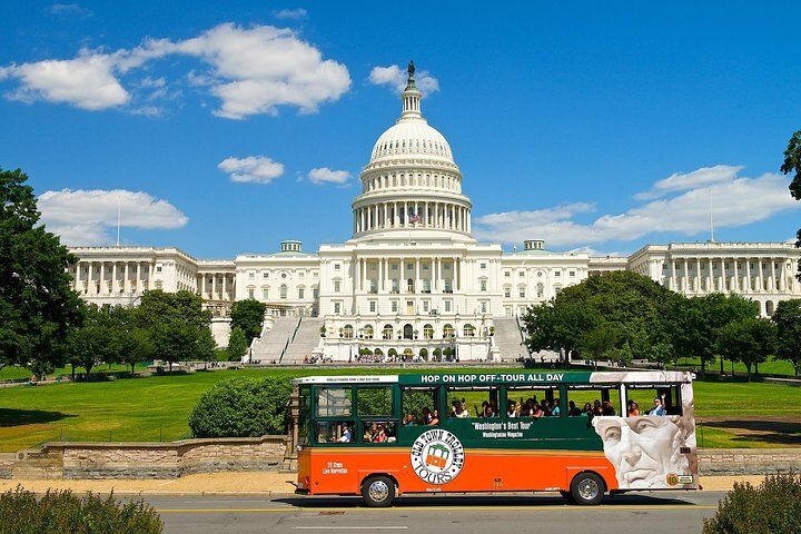 Washington DC Travel Guide: Best Tours, Sights and How to Plan Your Trip 5 Washington DC Hop-On Hop-off Trolley Tour with 15 Stops