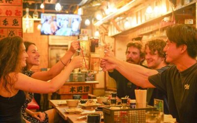 Tokyo Bar Hopping in Shinjuku: Free-flow, Full Dinner, Golden (2026 Review & Booking Guide)