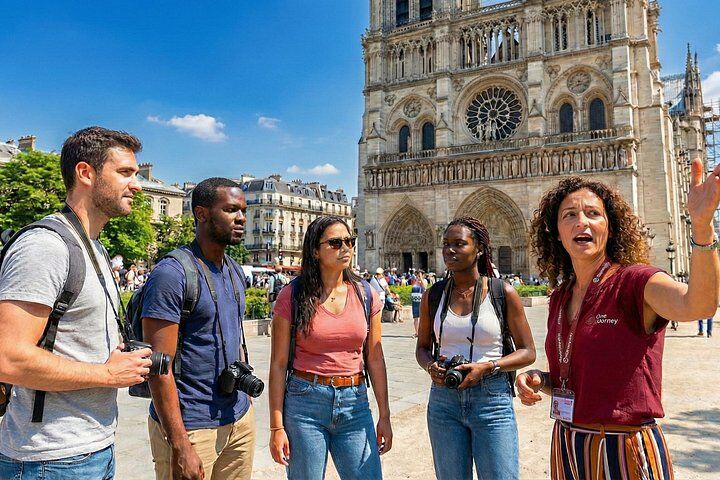 Private vs Small Group Tours in Paris: Which Should You Book? (2026) 17 Notre Dame Interior and Exterior Small Group Guided Tour