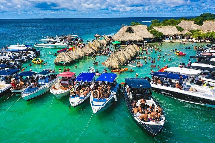 Cartagena 5 Island Hop Tour: Lunch, Snorkel, Beach Clubs in Cartagena