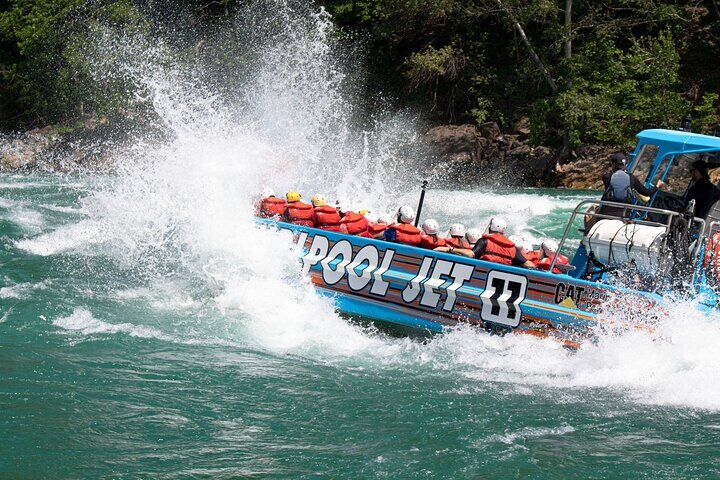 Niagara Falls Canada Open-Top (Wet) Jet Boat Tour (2026 Review & Booking Guide) 1 Niagara Falls Canada Open-Top (Wet) Jet Boat Tour in Niagara Falls and Around