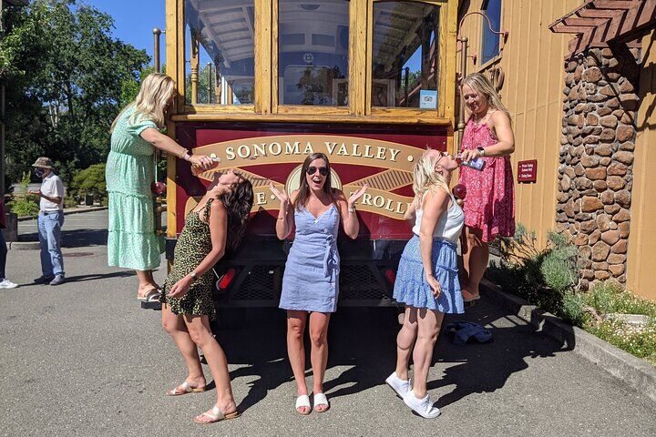 Os melhores passeios e experiências em Napa Downtown California 20 Sonoma Valley Open Air Wine Trolley Tour