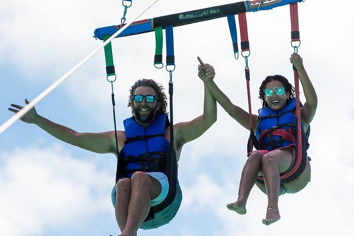 4-Hour Catamaran Sail and Snorkel Tour from Grace Bay in Providenciales