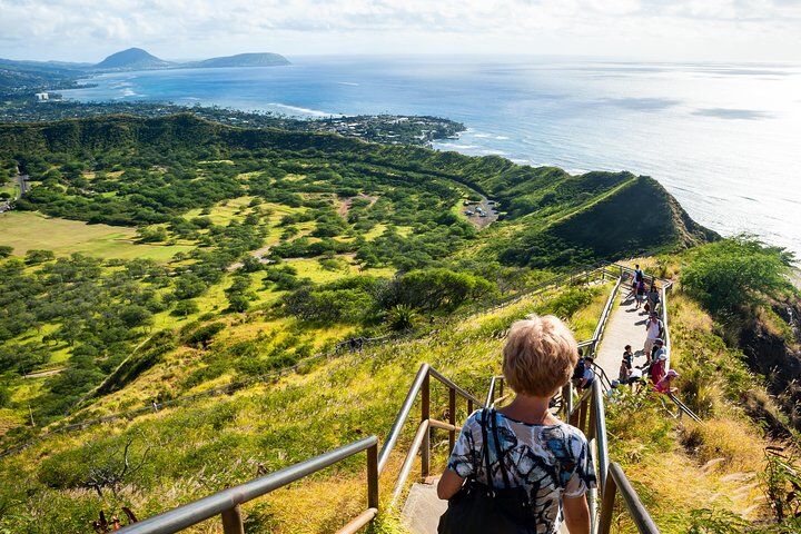 Honolulu & Oahu City Pass: Go City Oahu Explorer vs All-Inclusive vs Individual Tickets — Worth It? (2026) 11 Diamond Head Hiking Tour with Tickets and Shuttle Included