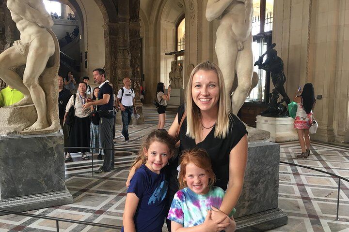 Private vs Small Group Tours in Paris: Which Should You Book? (2026) 13 Paris Kids and Families Private Louvre Tour