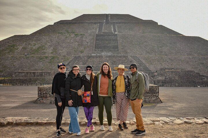 Teotihuacan pyramids morning or afternoon without tourist in Mexico City