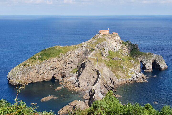 Dragonstone, Mundaka and Guernica from Bilbao in Bilbao