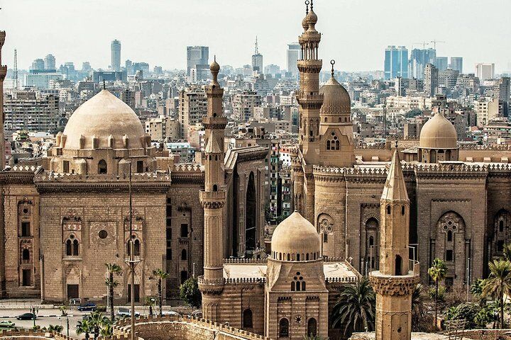 Private vs Small Group Tours in Cairo: Which Should You Book? (2026) 10 Cairo Private Day Tours: Discover Islamic and Coptic Cairo