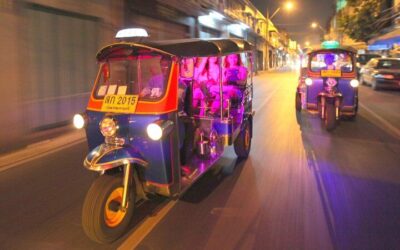 Bangkok by Night: Temples, Markets and Food Tuk-Tuk Tour (2026 Review & Booking Guide)