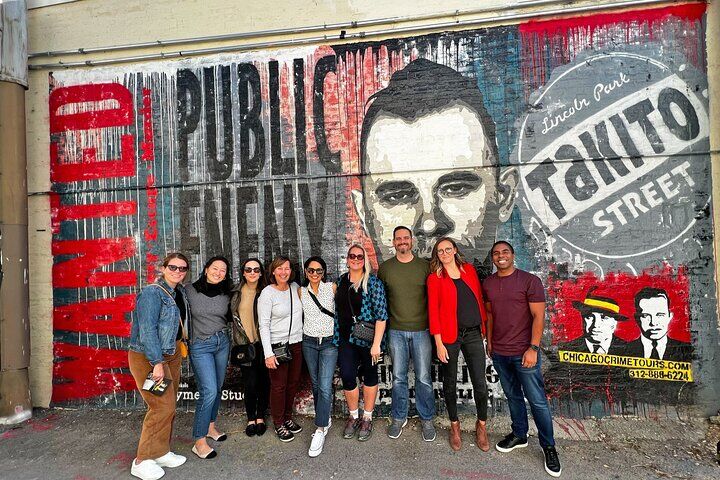 Private vs Small Group Tours in Chicago: Which Should You Book? (2026) 13 Chicago Crime and Mob Bus Tour