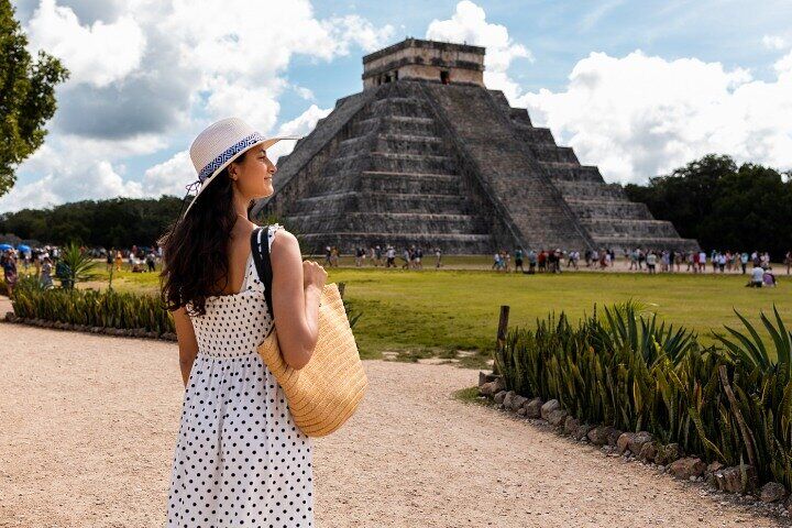 Chichen Itza Tickets Compared: Ticket vs Tour from Cancun (Early Access vs Standard) (2026) 12 Early morning Chichen Itza Tour: Cenote and Tequila Tasting