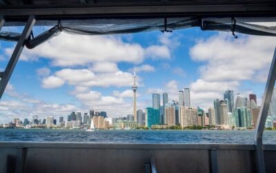 1-Hour Toronto Harbour Tour with Live Narration (2026 Review & Booking Guide)