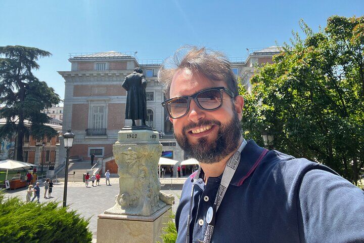 Madrid City Pass: Paseo del Arte vs Tourist Card vs Individual Tickets — Worth It? (2026) 12 Prado Museum Small Group Tour with Skip the Line Ticket