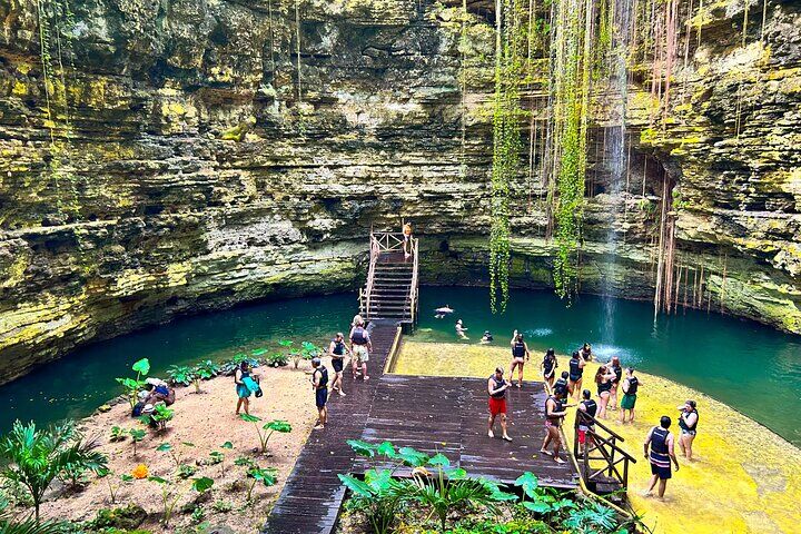 Chichen Itza Tickets Compared: Ticket vs Tour from Cancun (Early Access vs Standard) (2026) 11 Chichen Itza, Cenote & Valladolid Tour with Tequila and Lunch