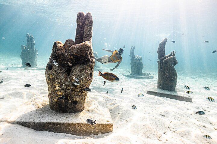 Chichen Itza Tickets Compared: Ticket vs Tour from Cancun (Early Access vs Standard) (2026) 18 Family Snorkeling Cancun with transportation