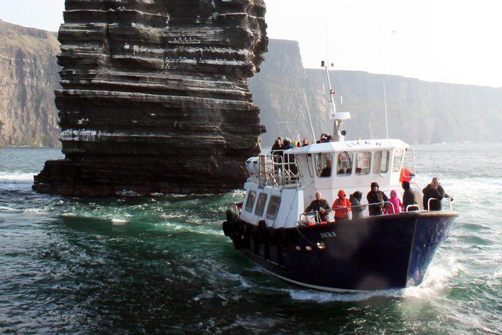 Galway to Aran Islands & Cliffs of Moher Day Tour & Cliffs in Galway